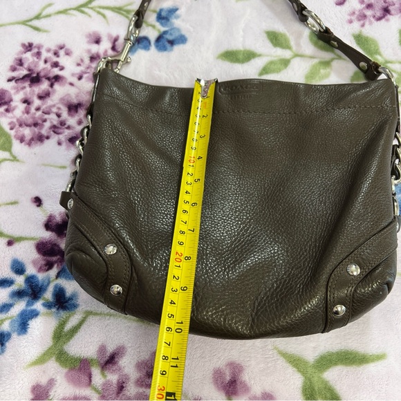 Coach Brown Leather Shoulder Bag w/ purple lining - Picture 3 of 13